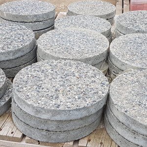 How to choose topsoil for landscaping your garden?